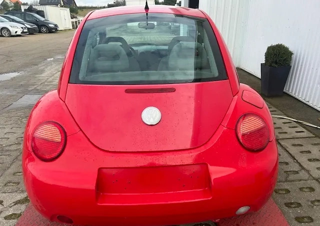 Volkswagen New Beetle cena 3300 przebieg: 200500, rok produkcji 1999 z Tuchola małe 37